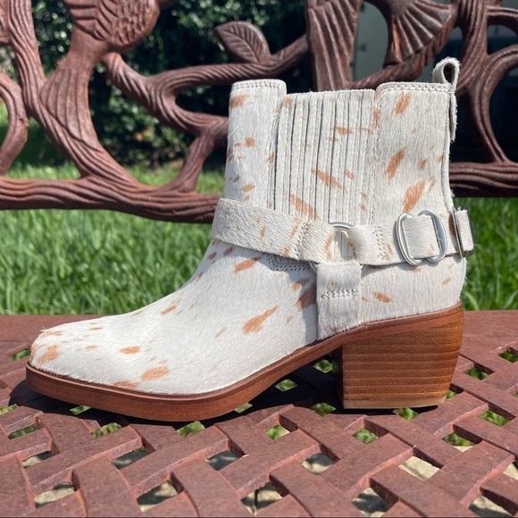 NWT Sam Edelman Exquisite Calf Hair Ballamie Ankle Booties - Picture 5 of 15